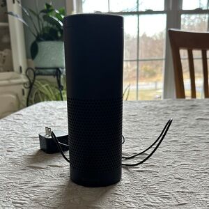 Amazon Echo Smart Speaker in Dark Gray